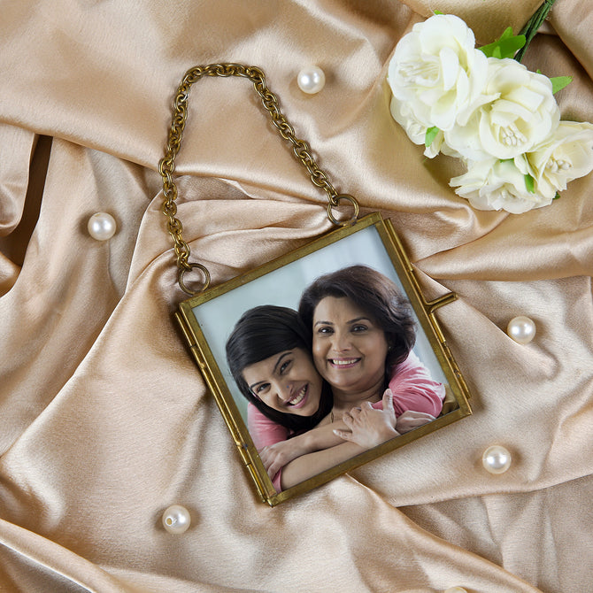 Modern Memories Brass Frame