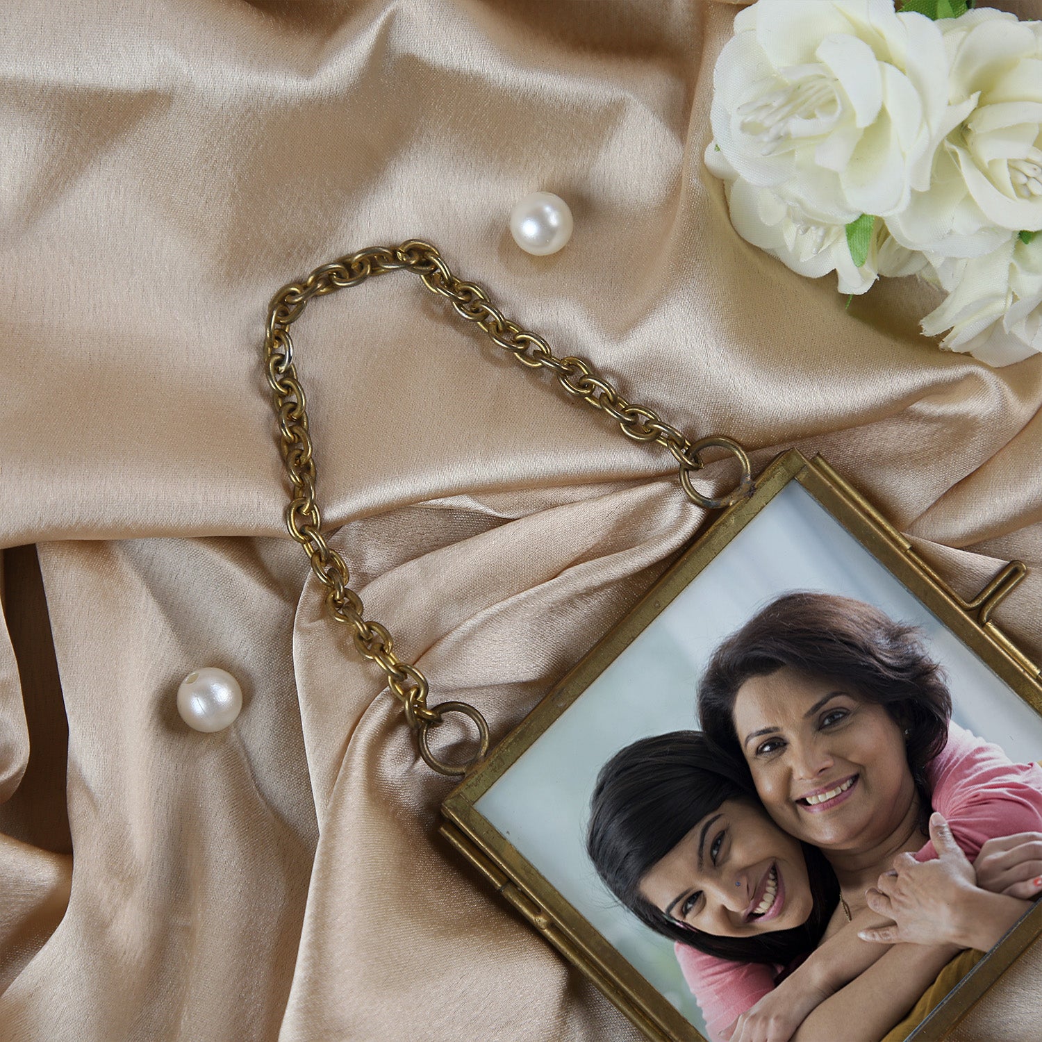 Modern Memories Brass Frame